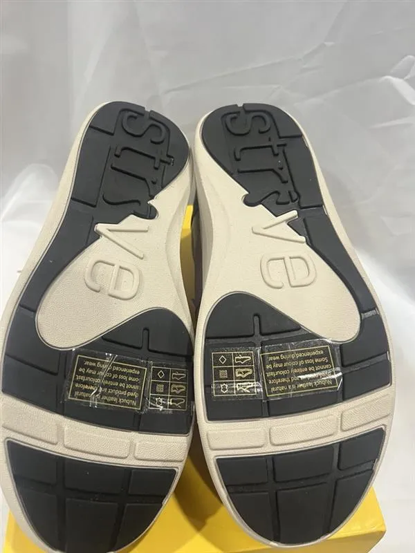 Women's STRIVE Sneakers